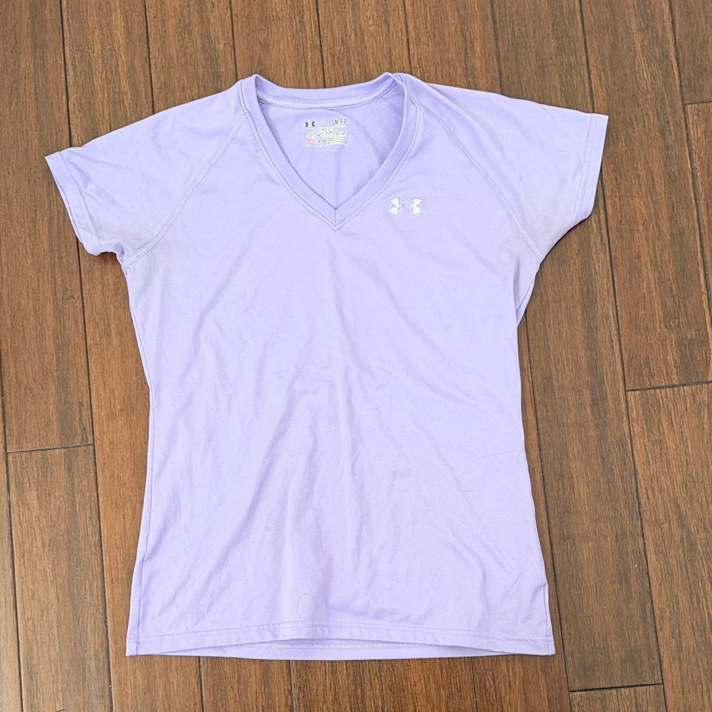 Under Armour Women's Lavender V-Neck Tee